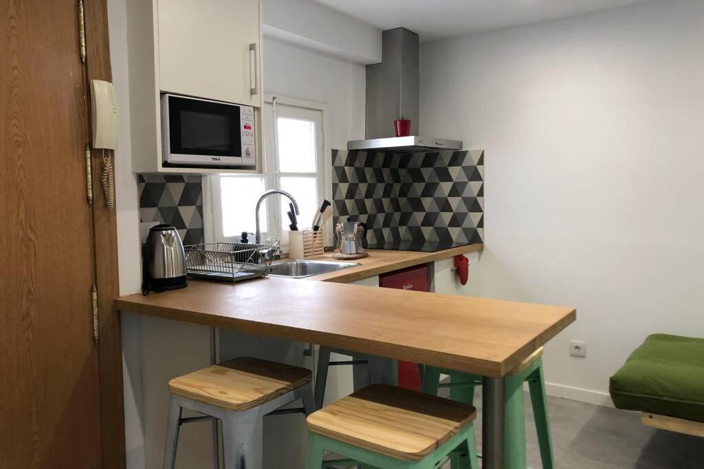 M3 Terrace. Cool Apartment 15 Min Center By Metro エスプルグエス・デ・ジョブレガット エクステリア 写真