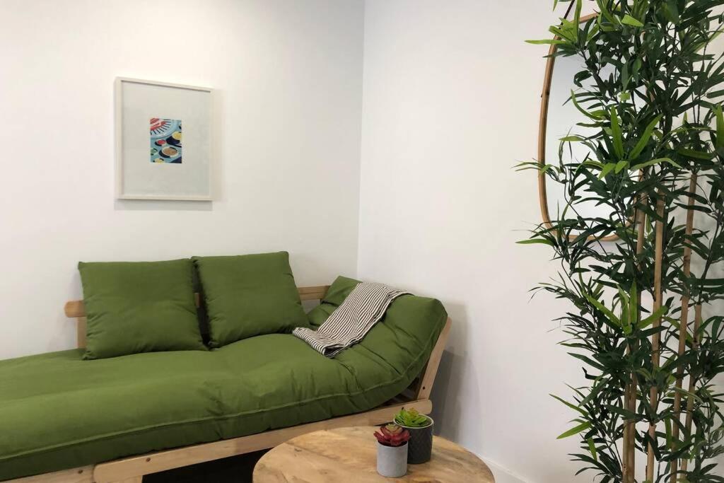 M3 Terrace. Cool Apartment 15 Min Center By Metro エスプルグエス・デ・ジョブレガット エクステリア 写真