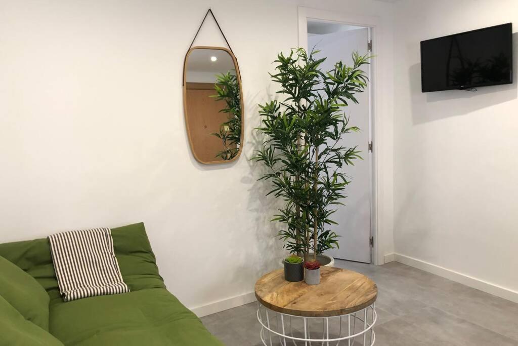 M3 Terrace. Cool Apartment 15 Min Center By Metro エスプルグエス・デ・ジョブレガット エクステリア 写真